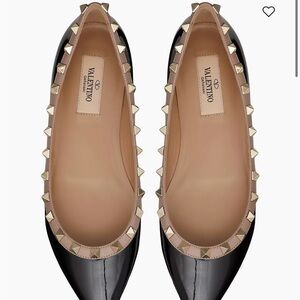 Valentino Garavani Black Patent leather beige trim rockstud Ballet flats EU 39.5